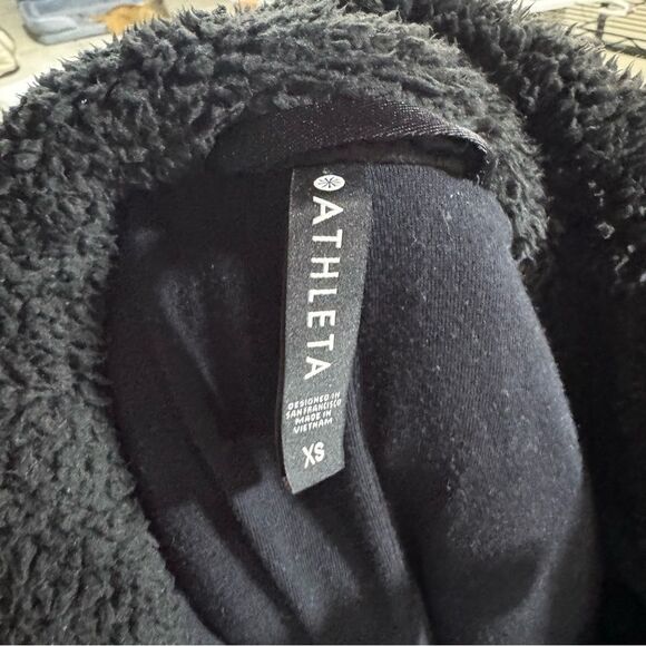 Athleta Willow Fleece Full Zip Black Bomber Jacket - Picture 4 of 4